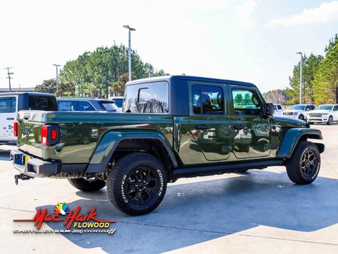 Used 2021 Jeep Gladiator Willys image 10