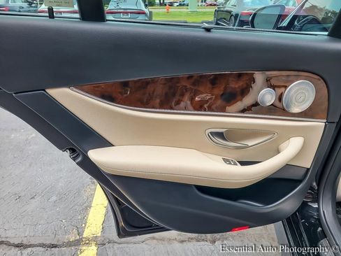 Used 2020 Mercedes-Benz E 450 4MATIC Wagon image 20