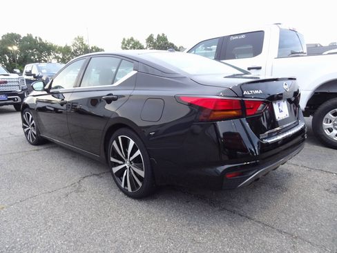 Used 2022 Nissan Altima 2.5 SR image 5