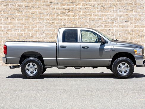 Used 2008 Dodge Ram 2500 Truck SLT w/ Popular Equipment Group AWD/4WD image 16