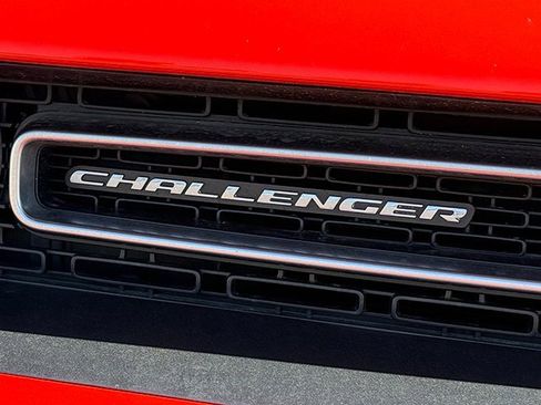 Used 2022 Dodge Challenger R/T image 25