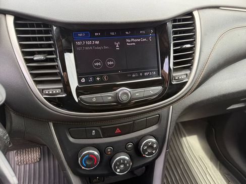 Used 2020 Chevrolet Trax LS w/ Tint and Cruise Package FWD image 18