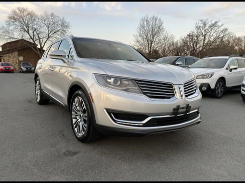 Used 2017 Lincoln MKX Reserve w/ Lincoln MKX Climate Package image 1