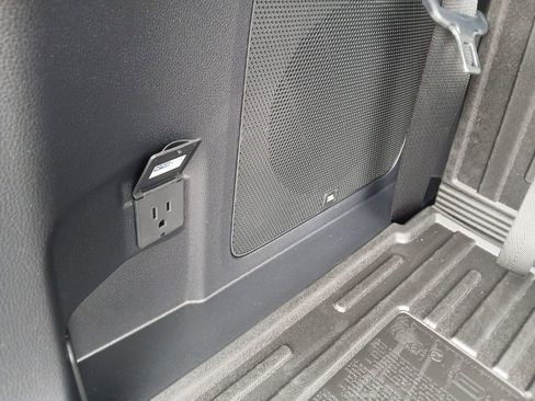 New 2026 Toyota Highlander Platinum image 16