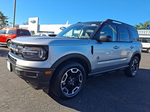 Used 2021 Ford Bronco Sport Outer Banks image 3