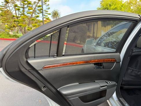 Used 2010 Mercedes-Benz S 550 image 38