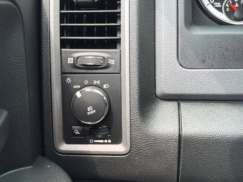 Used 2017 RAM 1500 ST w/ SXT Appearance Group AWD/4WD image 15