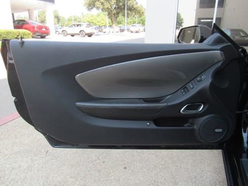 Used 2014 Chevrolet Camaro SS image 13