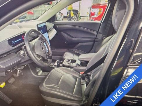 Used 2025 Ford Mustang Mach-E Premium image 6