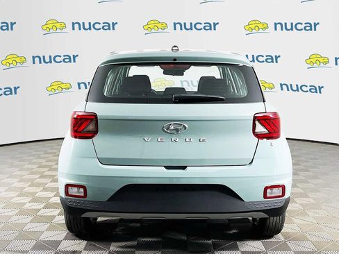 New 2026 Hyundai Venue SE FWD image 6