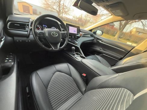 Used 2023 Toyota Camry SE w/ Convenience Package image 9