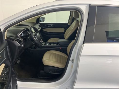 Used 2020 Ford Edge SEL w/ Cold Weather Package image 16