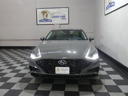 Used 2022 Hyundai Sonata SEL image 2