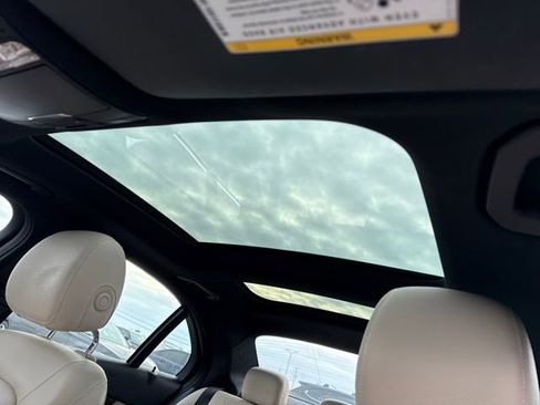 Used 2018 Mercedes-Benz C 300 4MATIC Sedan image 24