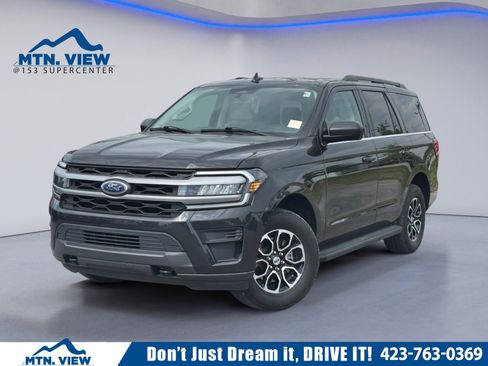 Used 2022 Ford Expedition XLT AWD/4WD image 1