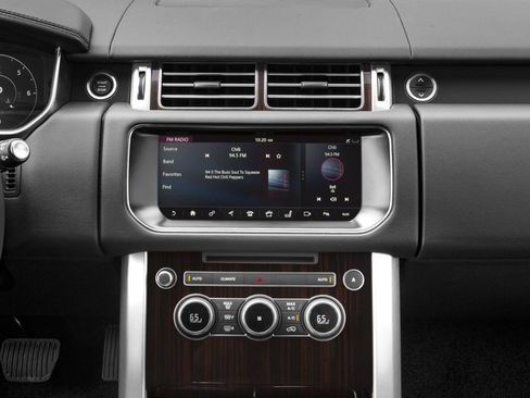 Used 2017 Land Rover Range Rover HSE AWD/4WD image 11