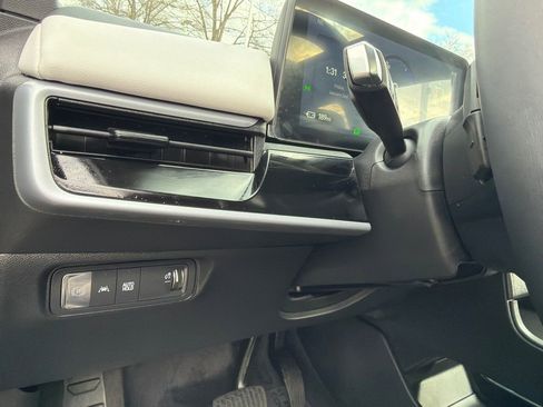 Certified 2025 Honda Prologue Touring image 33