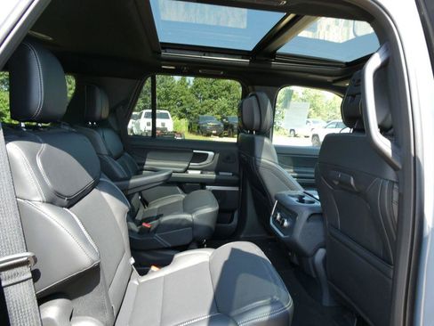 New 2027 Ford Expedition Platinum w/ Stealth Appearance Package AWD/4WD image 13