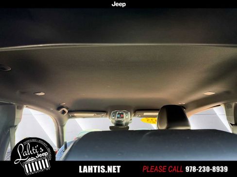 Used 2025 Dodge Charger R/T w/ Quick Order Package 25M R/T image 18