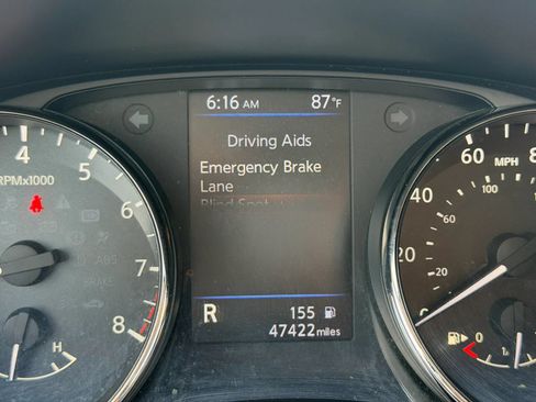 Used 2020 Nissan Rogue S w/ Special Edition Package FWD image 24
