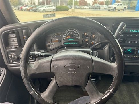 Used 2003 Chevrolet Silverado 2500 LS image 19