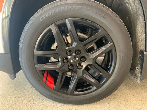 Used 2022 Chevrolet Traverse Premier w/ Redline Edition image 12