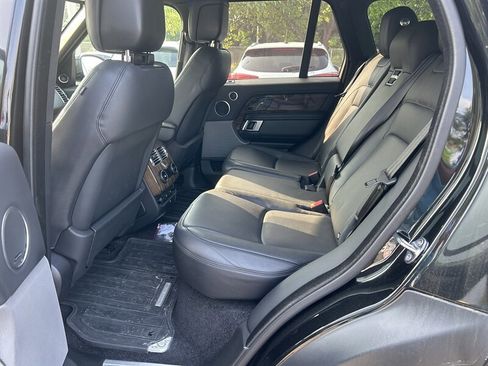 Used 2018 Land Rover Range Rover Supercharged image 10