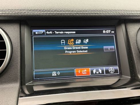 Used 2016 Land Rover LR4 HSE Silver Edition AWD/4WD image 22