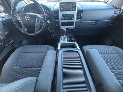 Used 2014 Nissan Titan PRO-4X AWD/4WD image 10