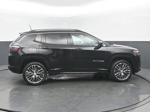 Used 2022 Jeep Compass Limited w/ Elite Group AWD/4WD image 7
