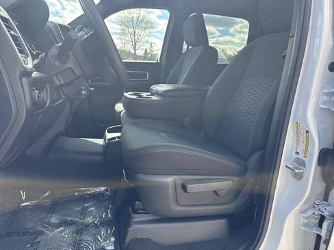 Used 2025 RAM 2500 Big Horn w/ Bed Convenience Group AWD/4WD image 10