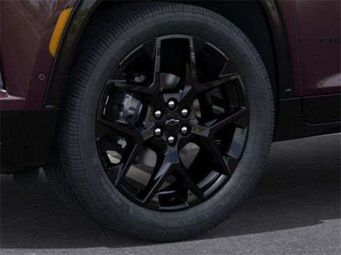 New 2026 Chevrolet Traverse RS w/ LPO, Floor Liner Package image 10