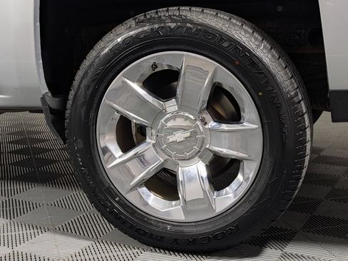 Used 2018 Chevrolet Silverado 1500 LTZ w/ Texas Edition RWD image 25