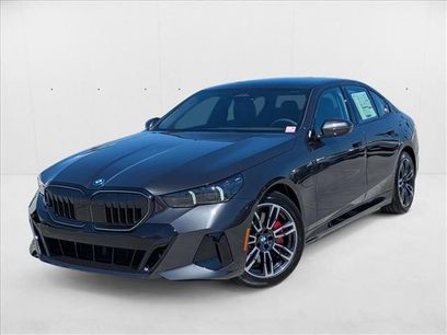 New 2026 BMW 550e xDrive w/ Premium Package