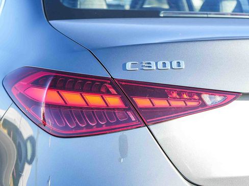 Used 2024 Mercedes-Benz C 300 4MATIC Sedan image 9