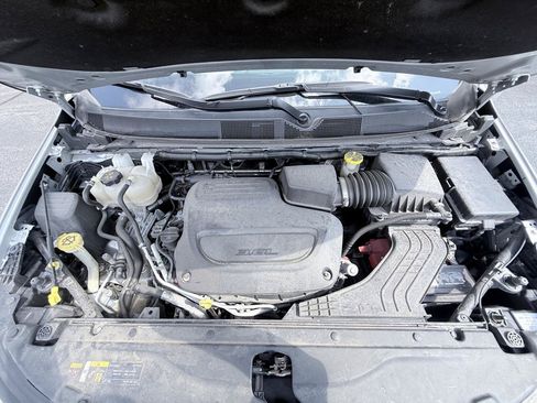 Used 2023 Chrysler Voyager LX FWD image 19