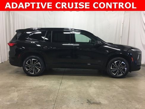 Used 2025 Buick Enclave Sport Touring image 2