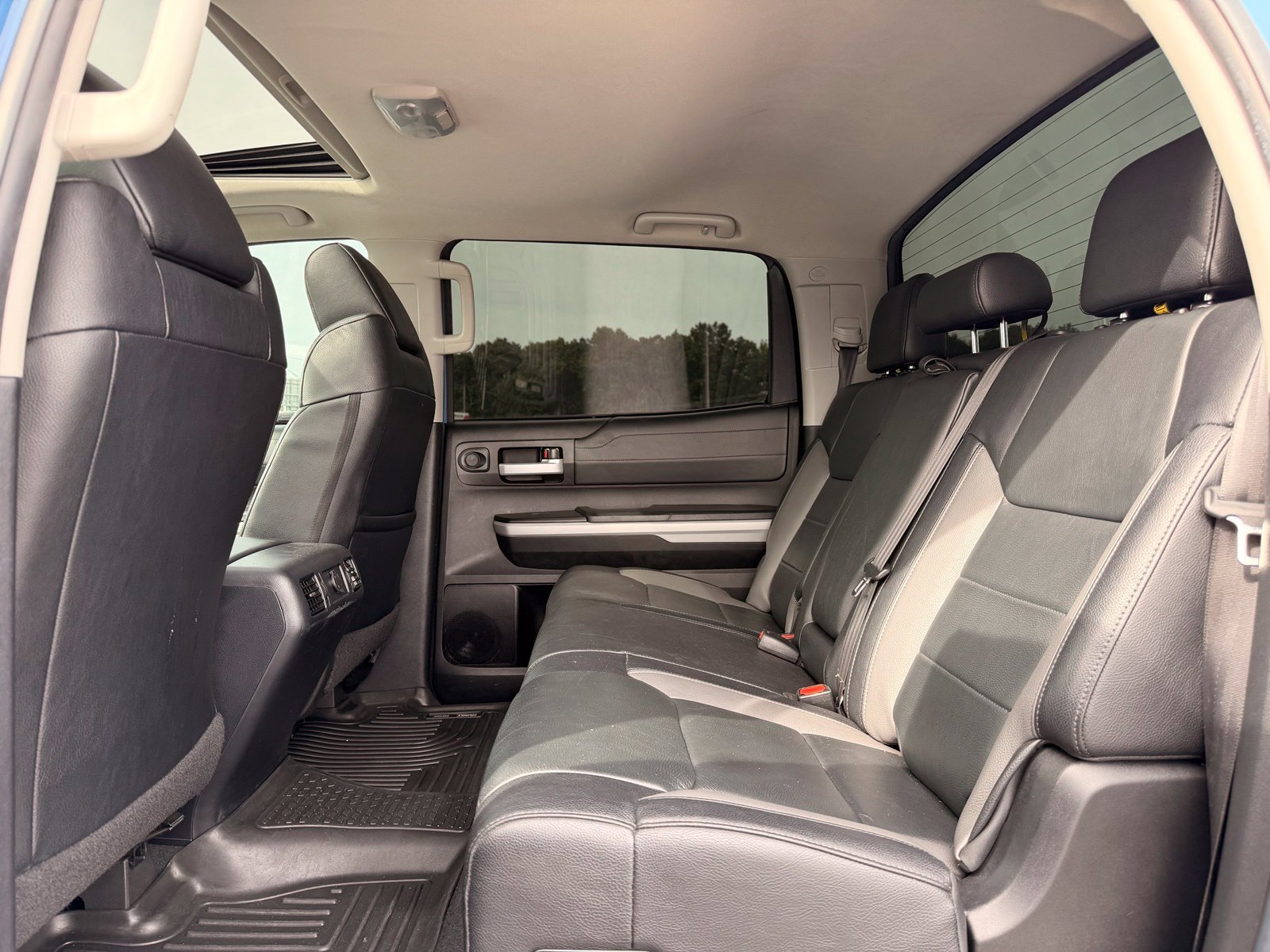 Used 2020 Toyota Tundra Limited w/ Limited Premium Package AWD/4WD image 21