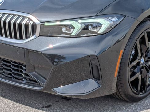 New 2026 BMW 330i xDrive Sedan w/ M Sport Package AWD/4WD image 9