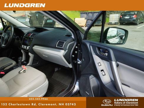 Used 2016 Subaru Forester 2.5i Touring w/ Eyesight & Navigation System AWD/4WD image 8