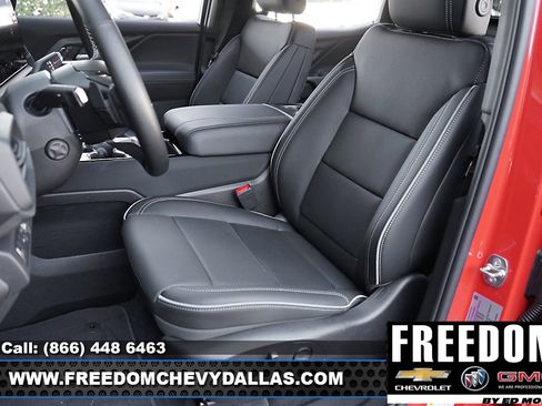 New 2025 Chevrolet Silverado EV LT image 13