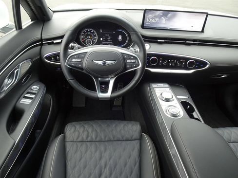 New 2025 Genesis GV70 3.5T Sport w/ Sport Advanced Package AWD/4WD image 13