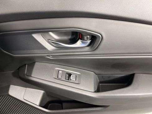 Used 2023 Honda Accord EX image 19