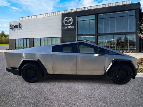 Used 2024 Tesla Cybertruck AWD Crew Cab image 2