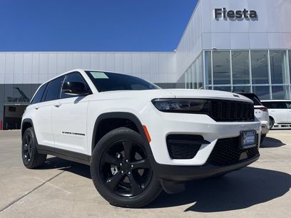 Used 2023 Jeep Grand Cherokee Altitude