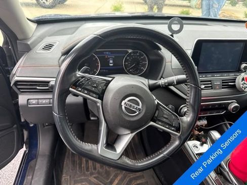 Used 2020 Nissan Altima 2.5 SR w/ Premium Package FWD image 10