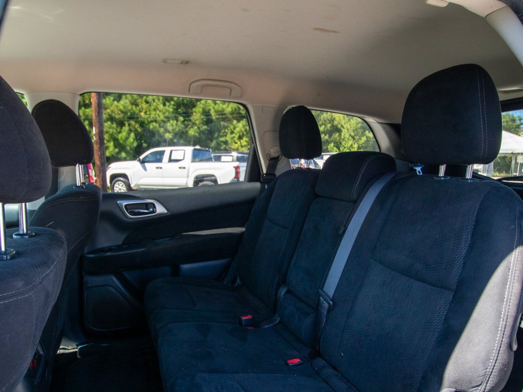 Used 2015 Nissan Pathfinder S FWD image 10