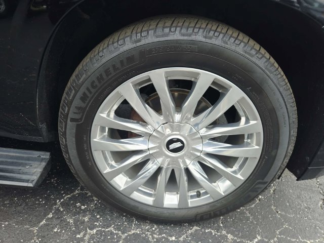 Certified 2022 Cadillac Escalade Premium Luxury w/ Performance Package AWD/4WD image 19