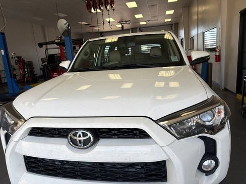 Used 2016 Toyota 4Runner SR5 Premium AWD/4WD image 6