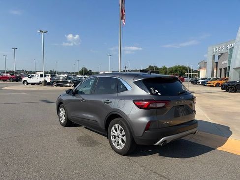 Used 2023 Ford Escape Active FWD image 3